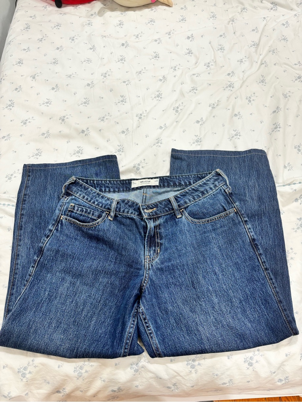 Hollister Women's Straight-Leg Blue Denim Jeans